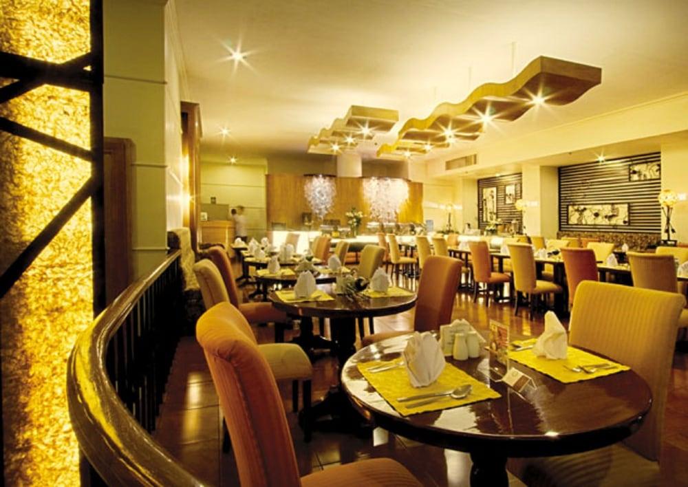 The Bellavista Hotel Мактан Экстерьер фото