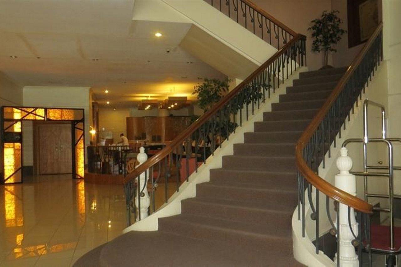 The Bellavista Hotel Мактан Экстерьер фото